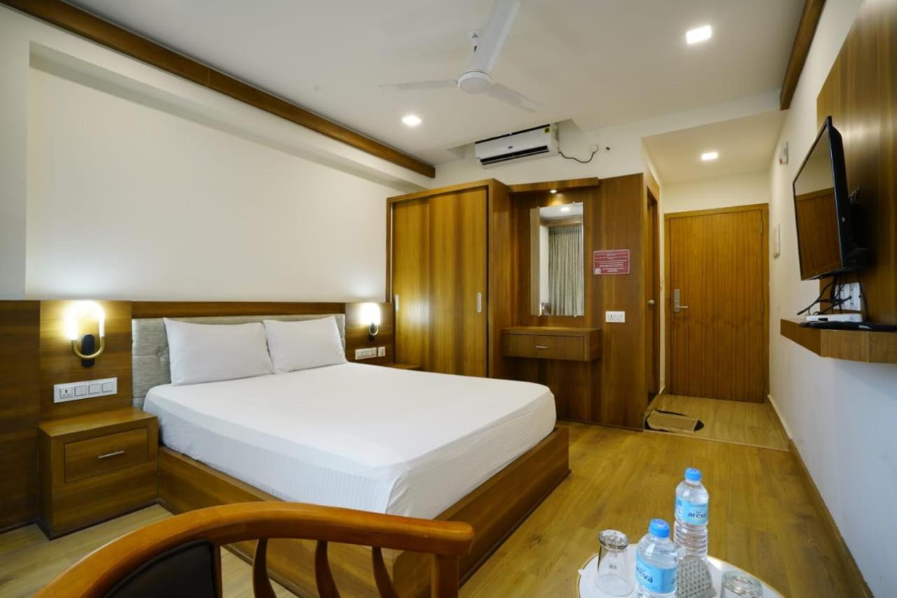 Astro Marine Hospitality Pvt Ltd Hotel Kochi Luaran gambar